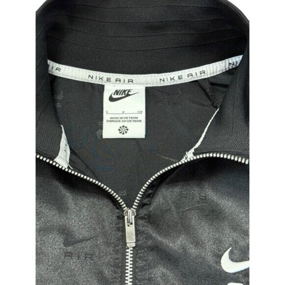Nike Sz S Jacket Nike Air Swoosh Logo Satin Black Coat Athleisure Athletic Tech - Picture 5 of 7